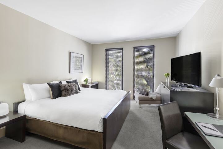 Room 10 of 49