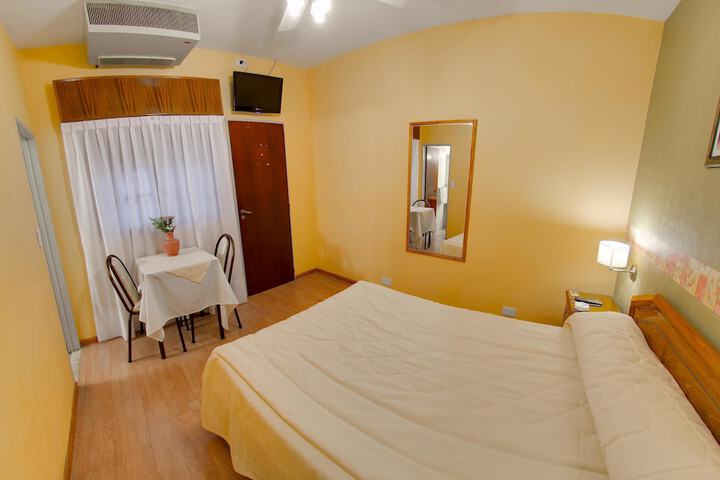 Room 12 of 51
