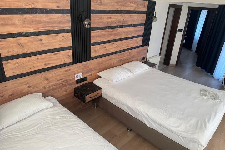 Room 25 of 109