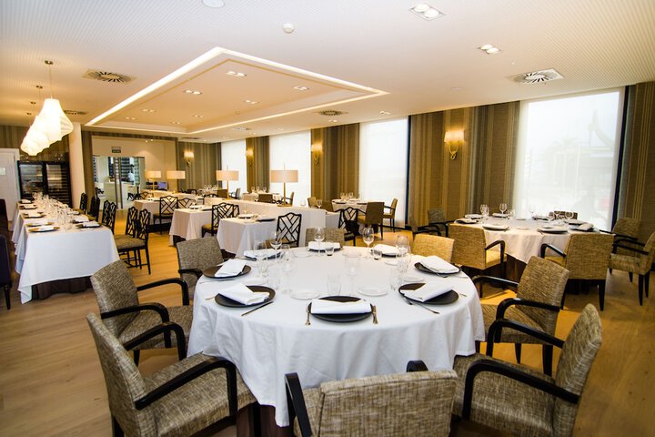 Dining 95 of 138