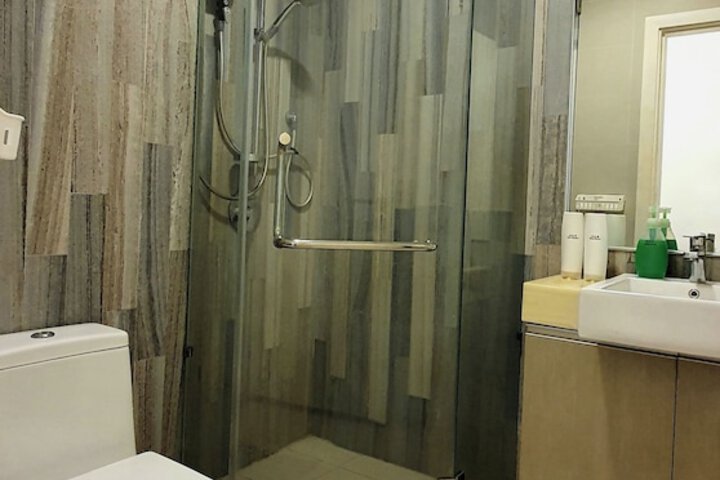 Room 145 of 226