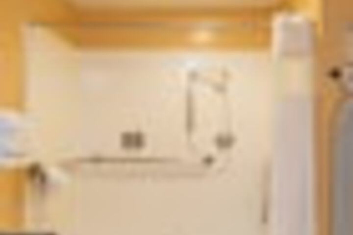Room 92 of 114