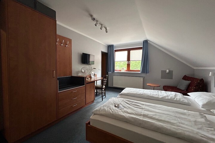 Room 38 of 97