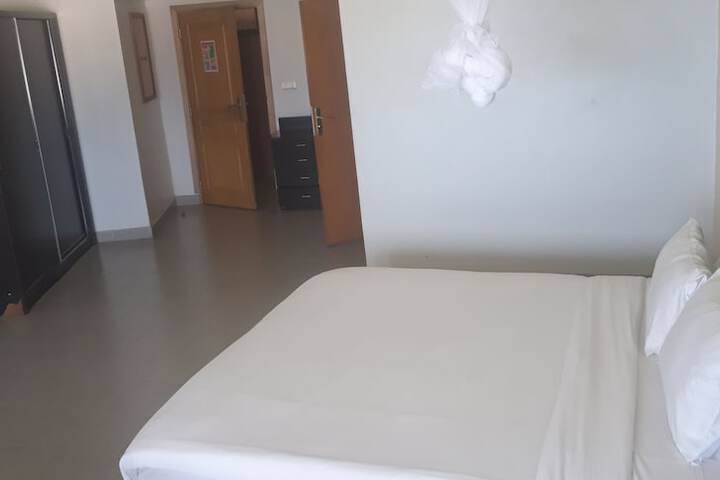 Room 13 of 62