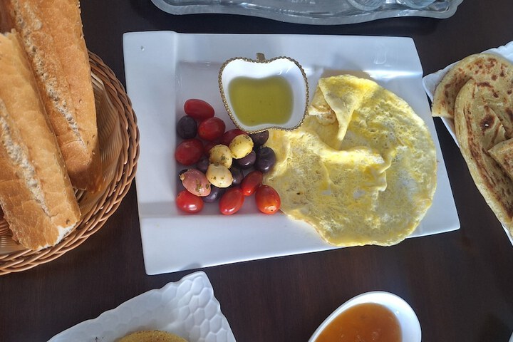 Breakfast/Coffee Service 53 of 67