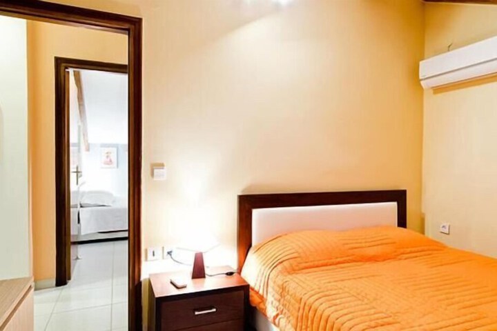 Room 15 of 70