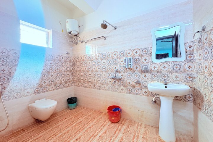 Room 33 of 41