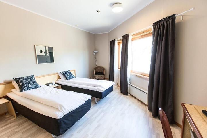 Room 9 of 31