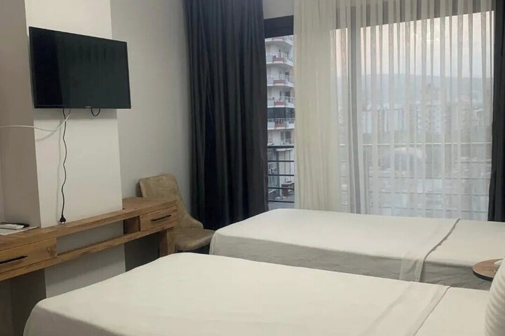 Room 3 of 17