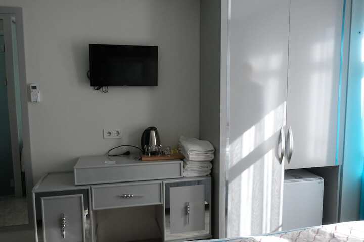 Room 31 of 64