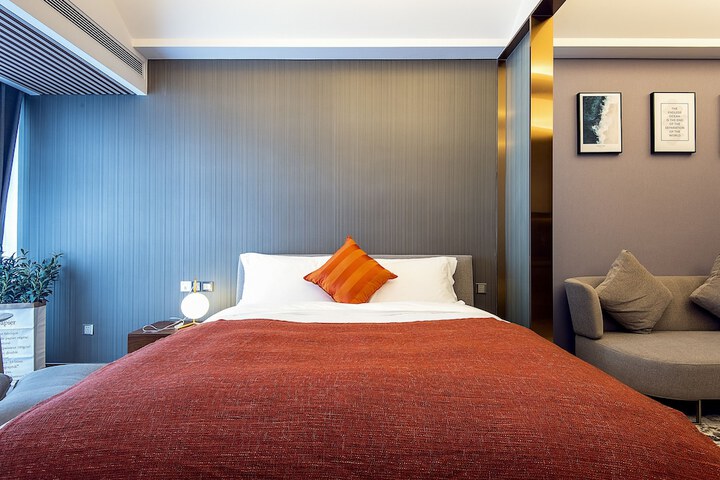 Room 17 of 29