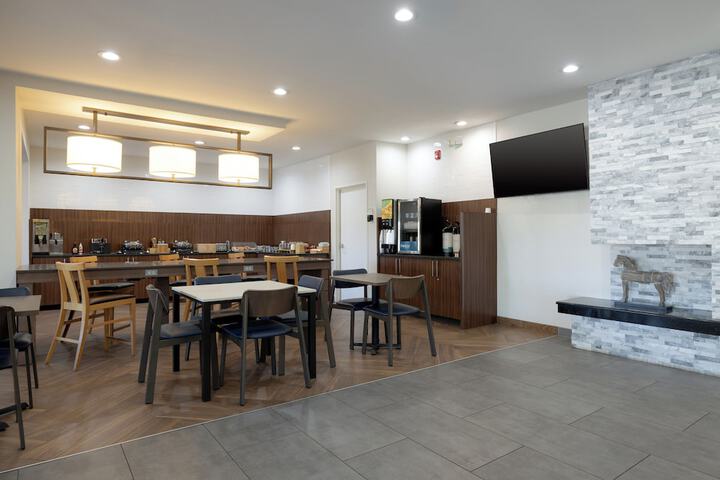 Hotel Interior 5 of 36