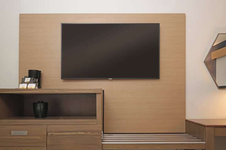 Room 6 of 22