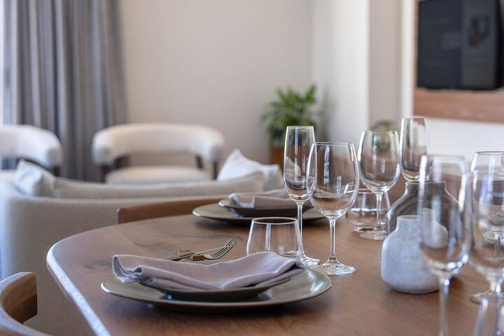 Dining 153 of 204