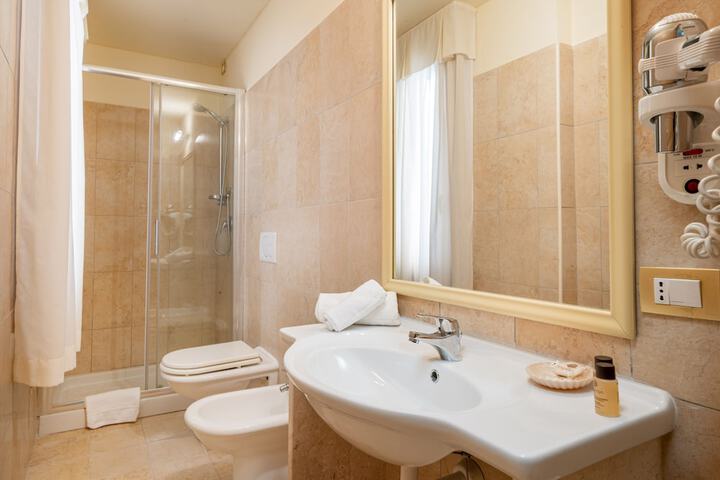 Clean Restrooms
