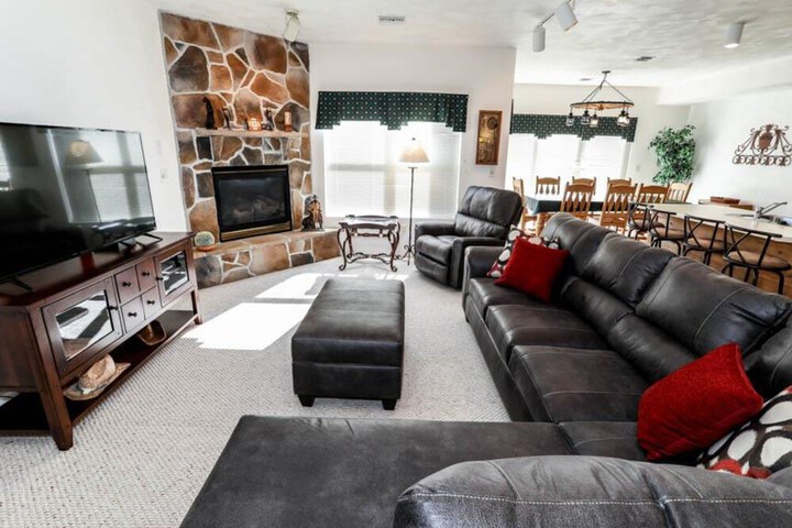 1 Bedroom Condo Villa Queen Bed Sofa (165 of 252)
