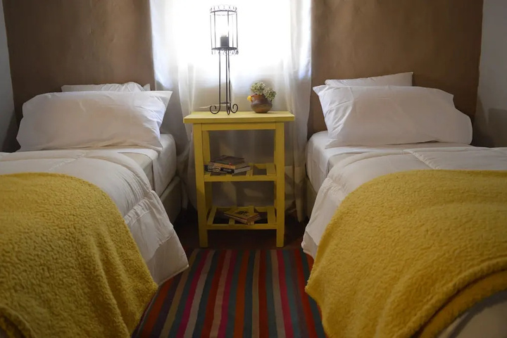 Room 4 of 17