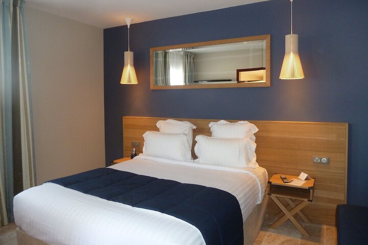 Room 5 of 129