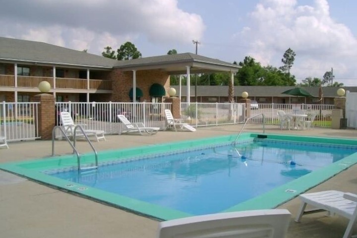 Pool 15 of 16