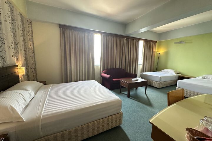 Room 49 of 75