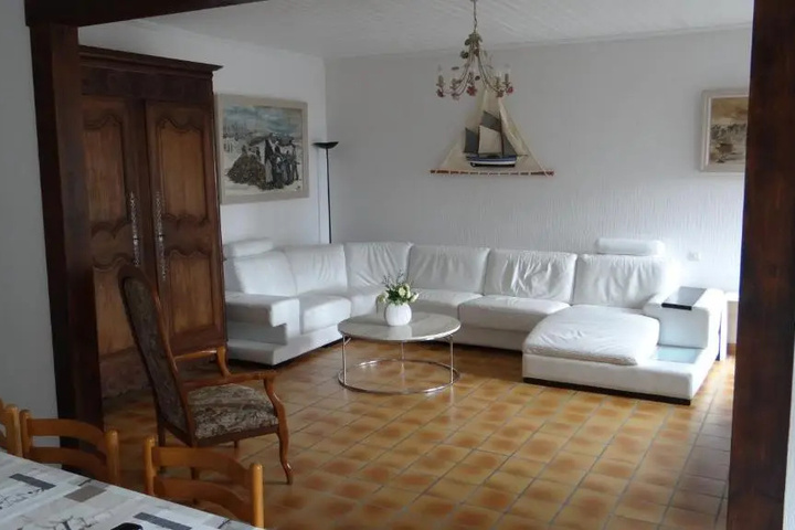 Room 3 of 13