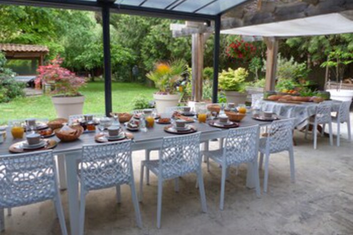Breakfast/Coffee Service 11 of 37