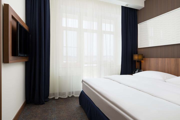 Room 17 of 275