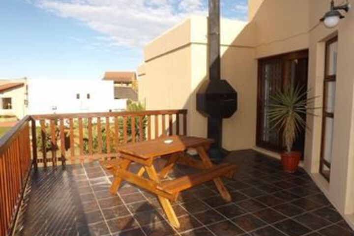 Terrace/Patio 4 of 4