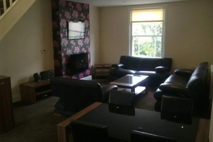 Photo 9