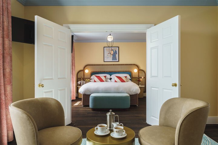Room 52 of 135