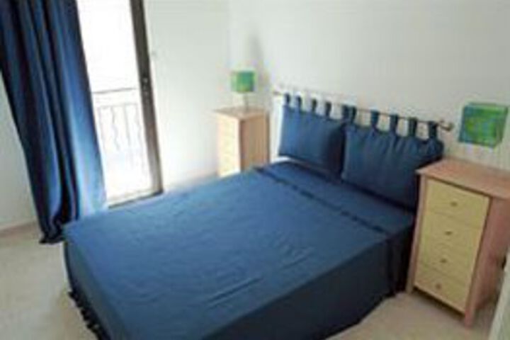 Room 6 of 20