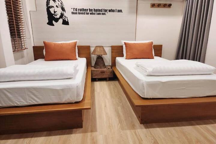 Room 40 of 84