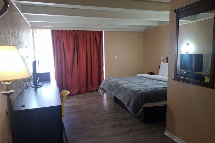Room 19 of 46