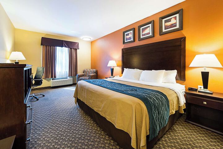 Room 2 of 20