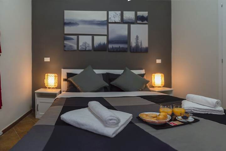 Room 6 of 48