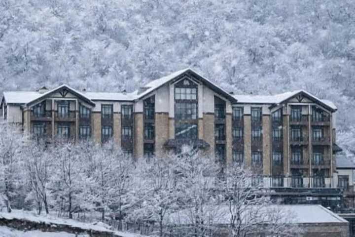 Macara Lake Park Hotel