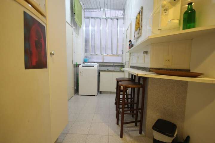 Room 13 of 20