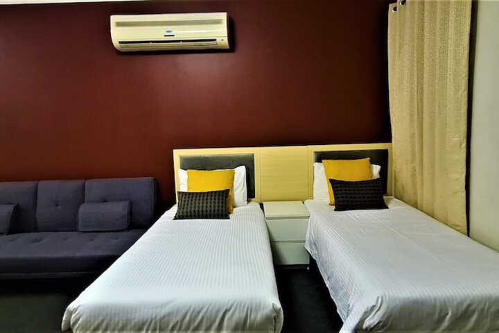 Room 15 of 51