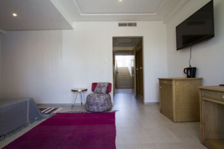 Room 41 of 69