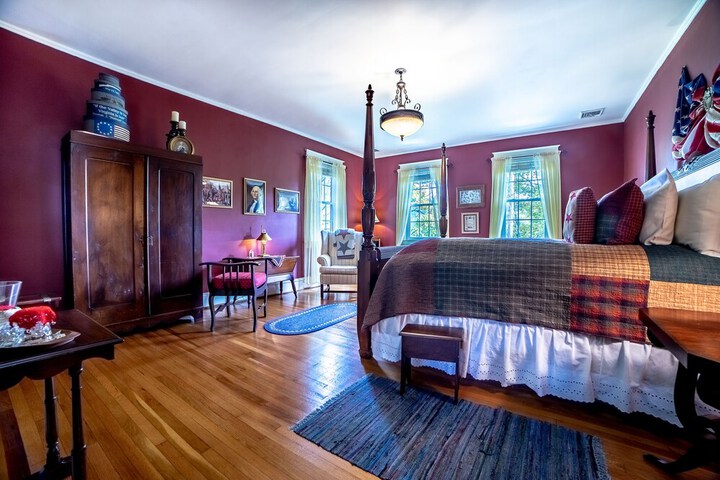 Room 170 of 384