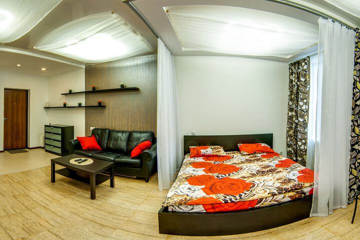 Room 18 of 172