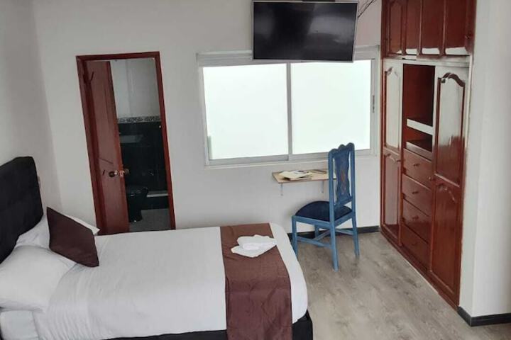 Room 7 of 48