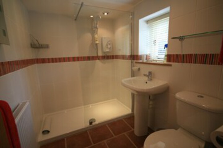 Room 3 of 22