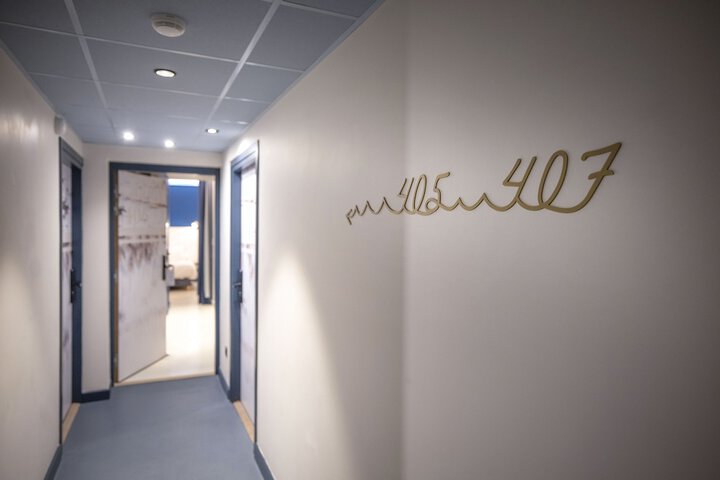 Ballroom/Hall 31 of 75