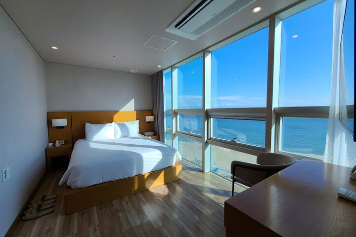 Room 26 of 74