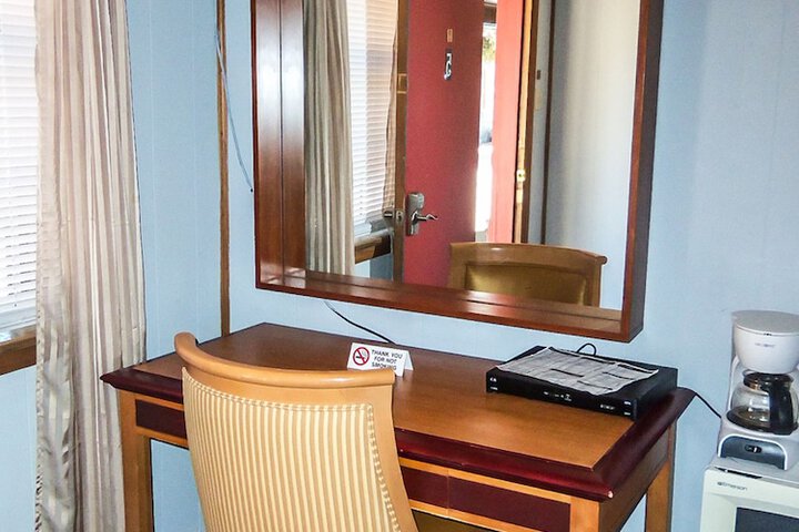 Room 29 of 83
