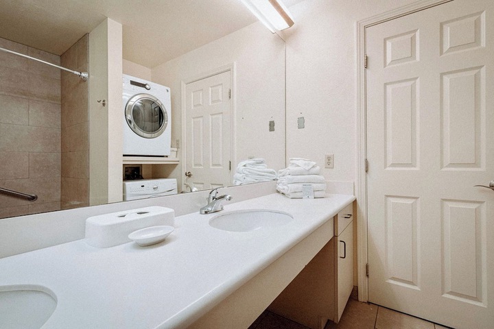 Bathroom Interior Photo