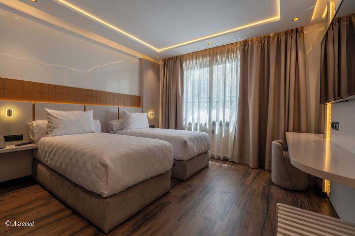 Room 12 of 30