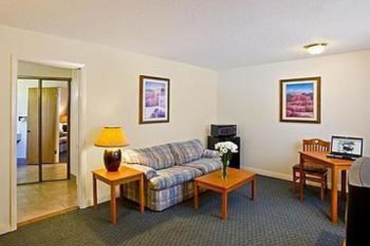 Room 3 of 4