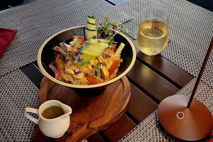 Dining 265 of 328